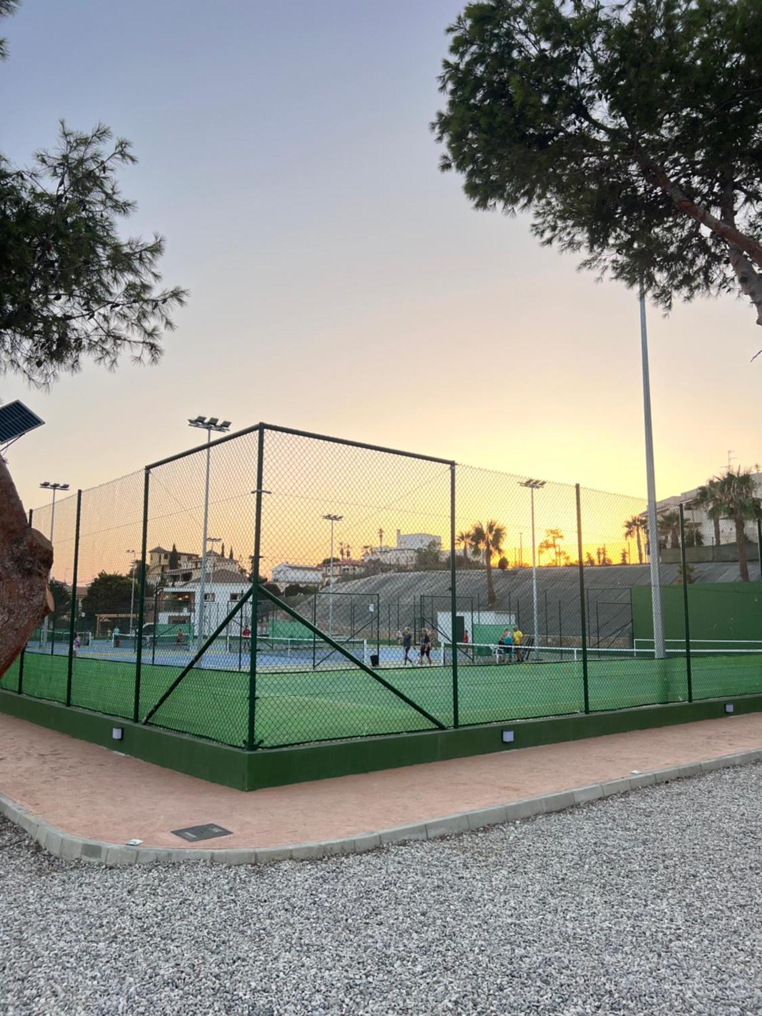 Piso Con Ac, Piscina Y Pista De Padel Y Tenis En Águilas מראה חיצוני תמונה